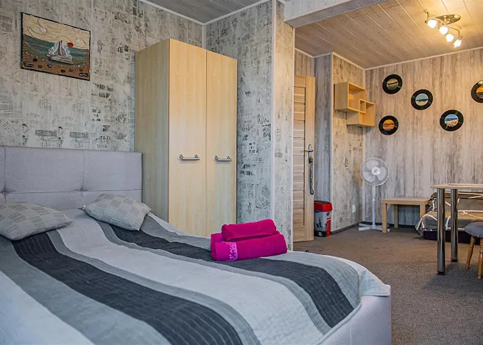 Promyk - & - Dla Doroslych Apartman *